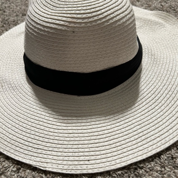 Bride Sunhat - Picture 3 of 6